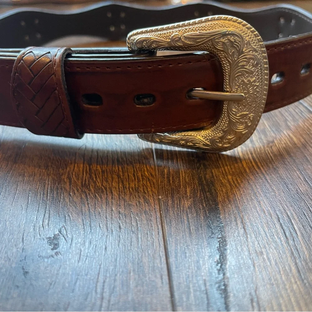 Brown Leather Belt with Silver Buckle, Western Style Size Youth Medium - Picture 4 of 10
